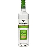 Moskovskaya Osobaya Vodka - 100cl (1000ml / 1 L) - 38% Vol. - Destilada con ingredientes naturales - Idoneo para cócteles, chupitos o con hielo - Elaborado en Riga, Letonia