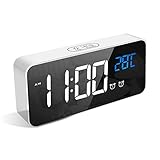 LATEC Reloj Despertador Digital, LED Pantalla Reloj Alarma Inteligente con Temperatura, Puerto de Carga USB, 12/24 Horas, 4 Brillo Ajustable (Blanco)